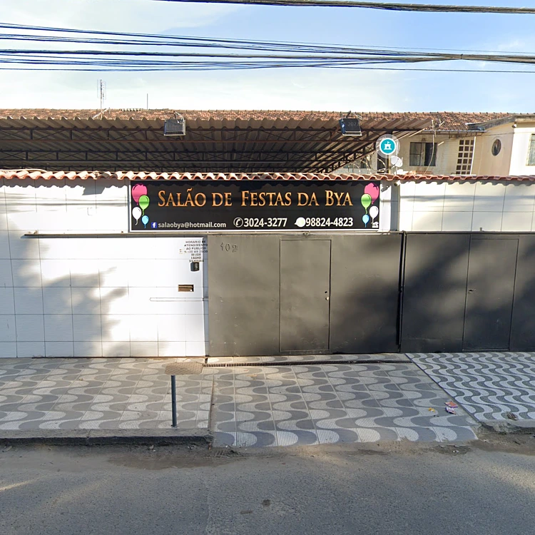 Salão De Festa Da Bya